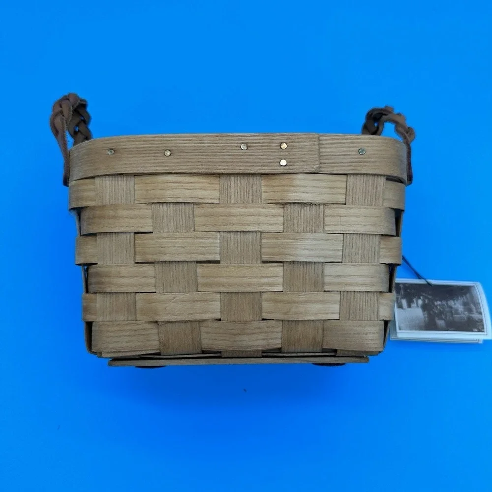 Peterboro Basket Co Medium Basket Braided Leather‎ Handles